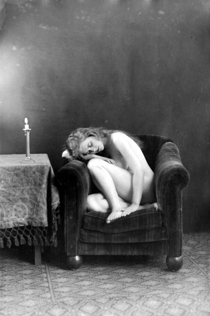 Dozing 1920s nude 8x10 Albert Arthur Allen photo.